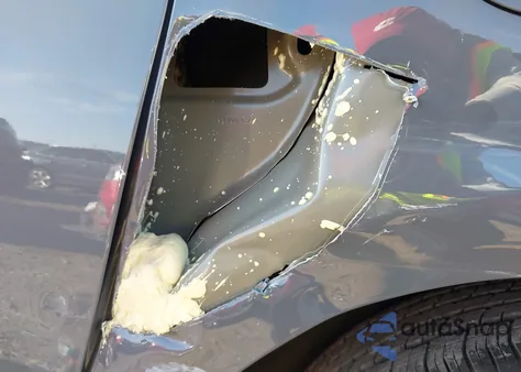 2025 Chrysler Pacifica Select z USA, uszkodzony, nr VIN 2C4RC1BG2SR561338